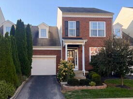2420 Aristocracy Cir in Lexington, KY - Building Photo