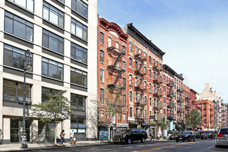 11 Essex St in New York, NY - Building Photo - Building Photo