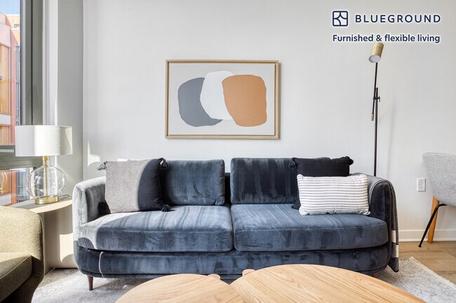 2121 1st St in Washington, DC - Foto de edificio - Building Photo