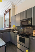 129 Pembroke St, Unit 2 in Boston, MA - Building Photo - Building Photo