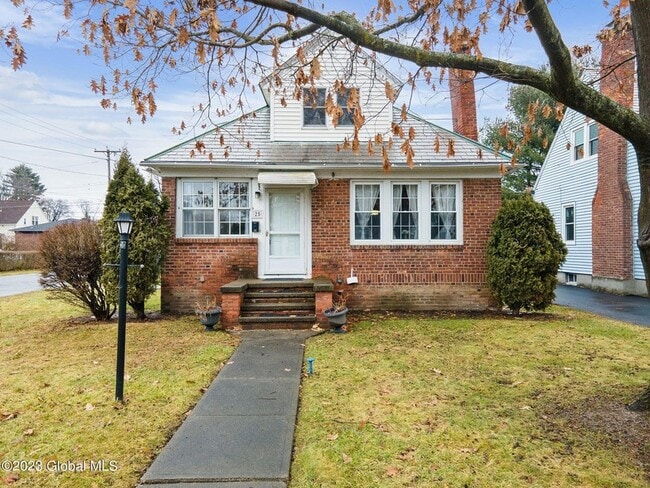 property at 25 Fordham Ct
