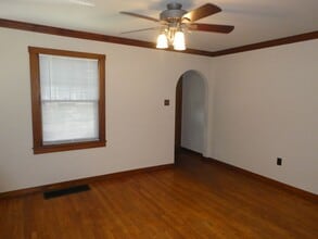 406 N 8th St in Columbia, MO - Building Photo - Building Photo