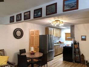 1083 Pine Grove Ave, Unit C in South Lake Tahoe, CA - Building Photo - Building Photo