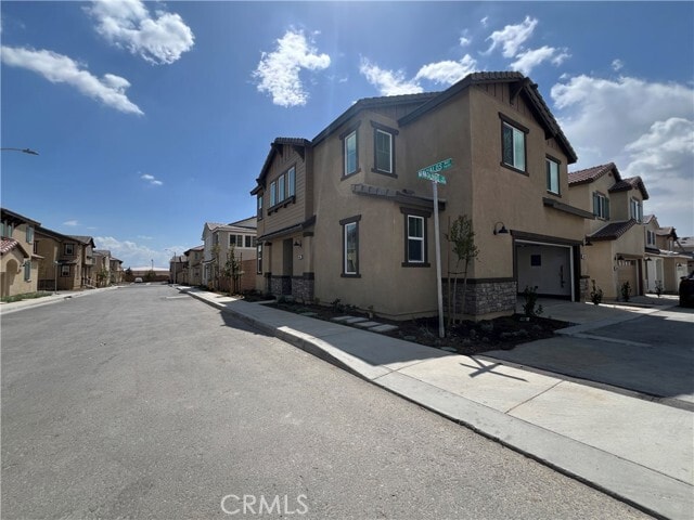 16067 Olivas Ln
