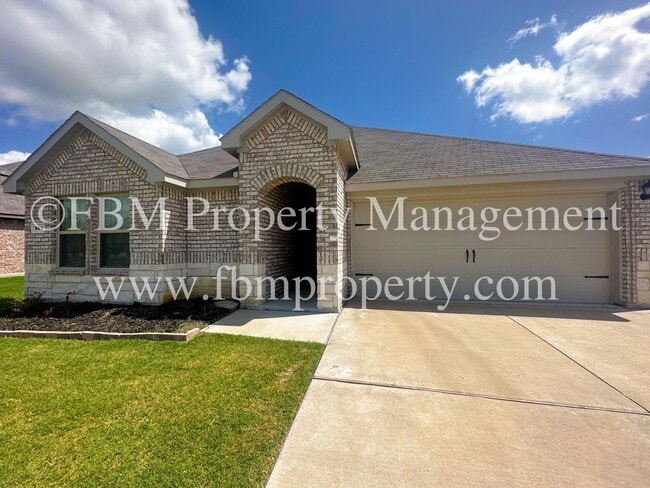 264 Thoroughbred St in Waxahachie, TX - Building Photo - Building Photo