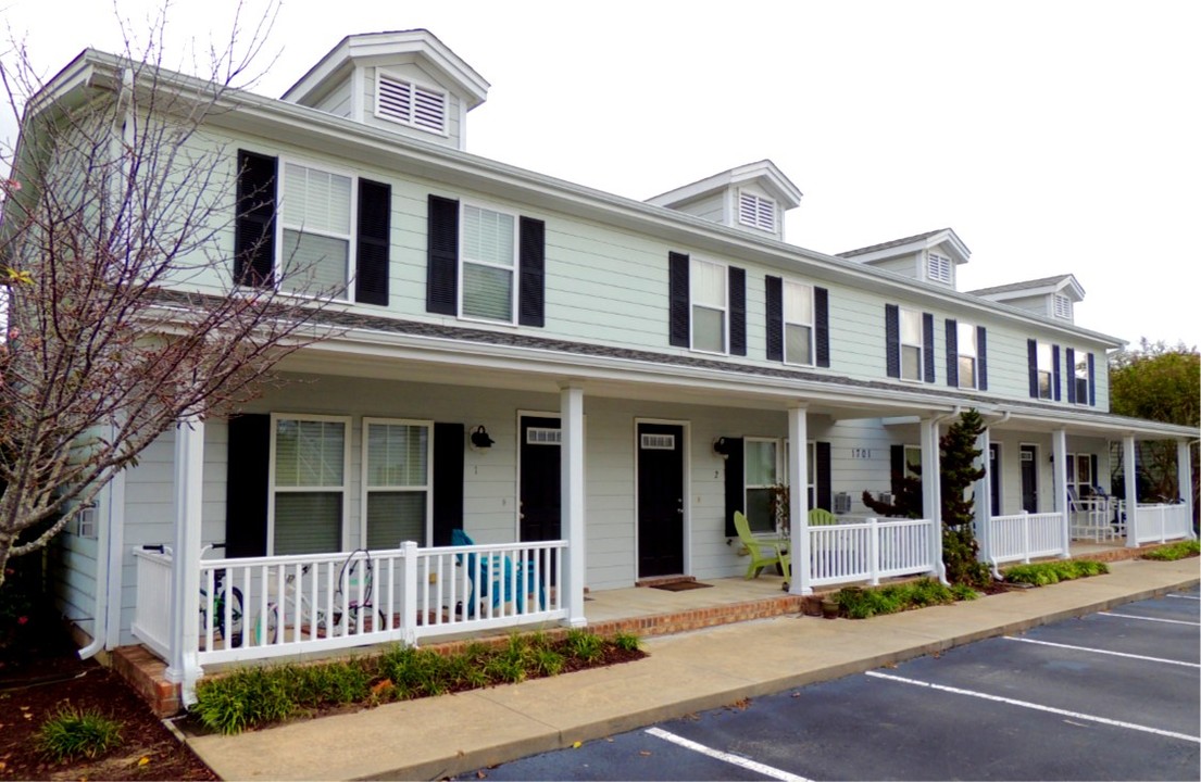 Beaufort Village in Beaufort, NC - Building Photo