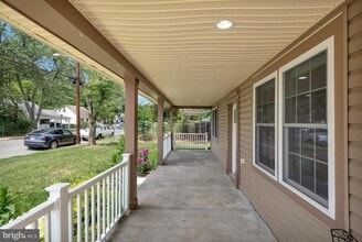 179 Martin Dr in Manassas Park, VA - Building Photo - Building Photo