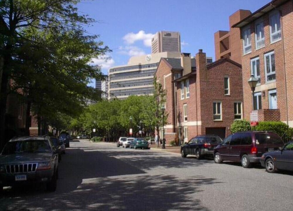 101 Welcome Aly, Unit 101 Photo