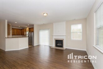 915 Old Forester Ln in Charlotte, NC - Building Photo - Building Photo