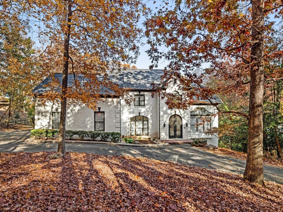 5516 Hardison Rd in Charlotte, NC - Foto de edificio