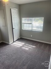 501 Tuten Ave in Savannah, GA - Foto de edificio - Building Photo