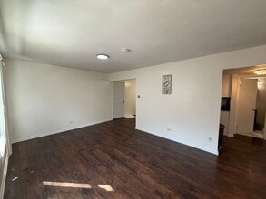 1945 Hancock Dr in Hoffman Estates, IL - Building Photo - Building Photo