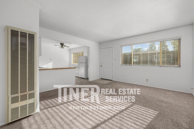 5911 Muldrow Rd photo'