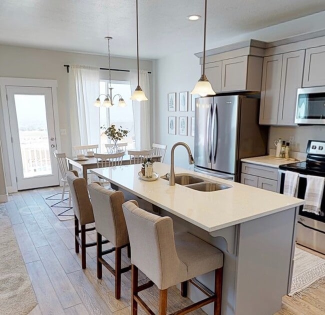 4329 W Hemsley Ln in Herriman, UT - Building Photo - Building Photo