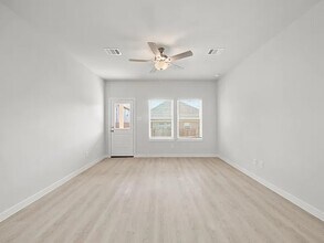 11975 Wisteria Mdws Dr in Willis, TX - Building Photo - Building Photo