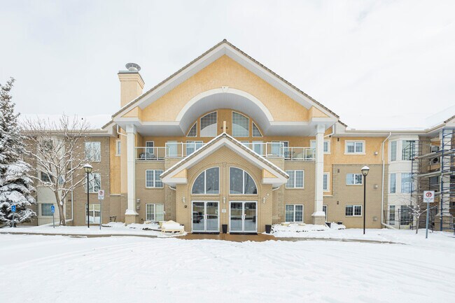 Sierras of Country Hills in Calgary, AB - Building Photo - Building Photo