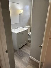 190 Aurora Ave in West Seneca, NY - Foto de edificio - Building Photo