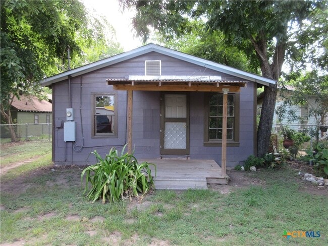 property at 613.5 S Laurel Ave