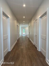 131 Fir St in Cedar Point, NC - Foto de edificio - Building Photo