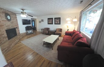 17112 SE Jade Ct in Milwaukie, OR - Building Photo - Building Photo