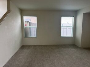 26 Dawn Rose Way in Suisun City, CA - Building Photo - Building Photo