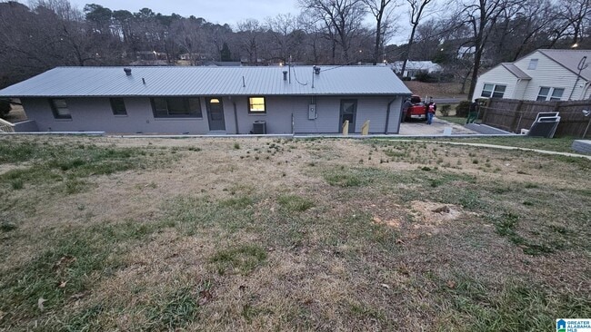 105 Woodland Rd in Bessemer, AL - Building Photo - Building Photo