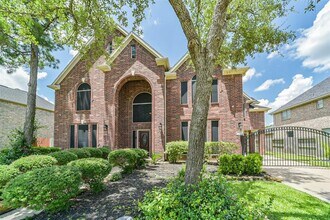 14015 Falcon Heights Dr in Cypress, TX - Building Photo - Building Photo