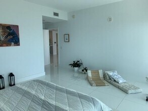 350 Ocean Dr, Unit 704N in Key Biscayne, FL - Building Photo - Building Photo
