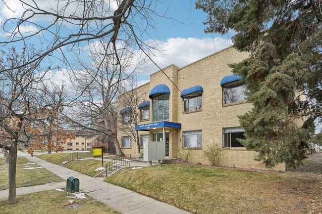 South Josephine Apartments in Denver, CO - Building Photo - Building Photo