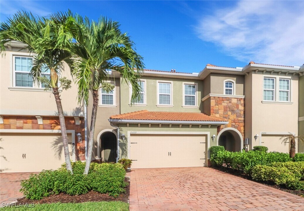 25222 Cordera Point Dr in Bonita Springs, FL - Building Photo