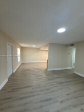 8303 W Sample Rd in Coral Springs, FL - Building Photo - Building Photo
