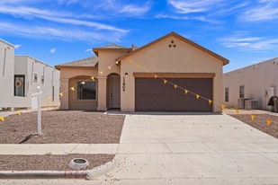 13804 Vicki Brewer Ave in Horizon City, TX - Building Photo