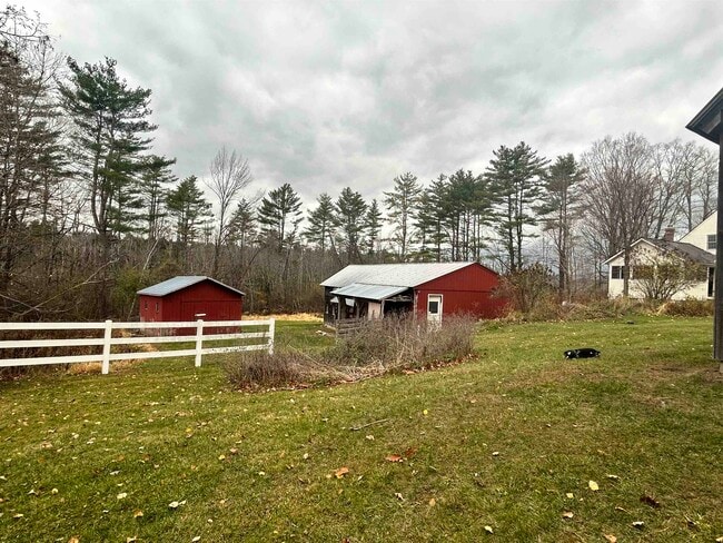 10 Great Brook Rd in Lebanon, NH - Building Photo - Building Photo
