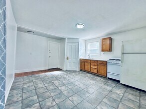 175 Bradley St in New Haven, CT - Building Photo - Building Photo