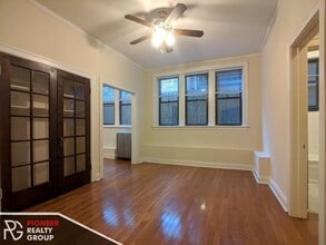 4647 N Paulina St, Unit #4641-106 in Chicago, IL - Foto de edificio - Building Photo