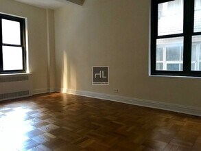EAST 56 STREET, Unit 4A in New York, NY - Building Photo - Building Photo