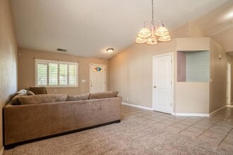 5304 Countrybrook Ln in Salida, CA - Building Photo - Building Photo