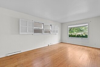 3216 N Downer Ave in Milwaukee, WI - Building Photo - Building Photo