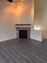 5554 Sapphire Loop in Anchorage, AK - Building Photo - Building Photo