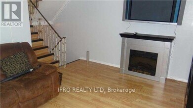 2006-2006 Martin Grove Rd in Toronto, ON - Building Photo - Building Photo