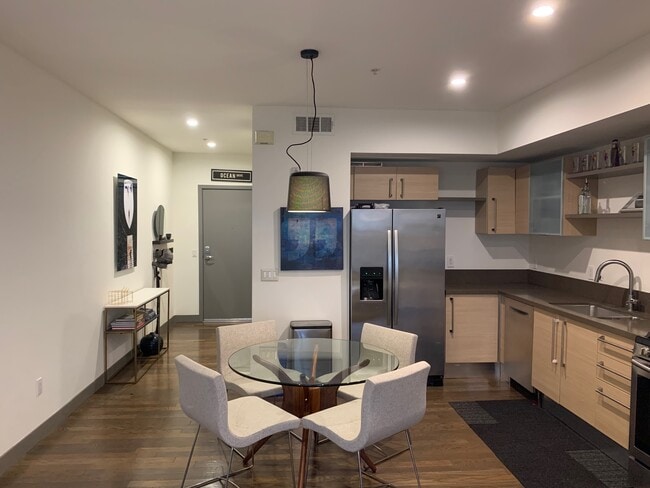 1234 Wilshire Blvd, Unit 415 in Los Angeles, CA - Building Photo - Building Photo