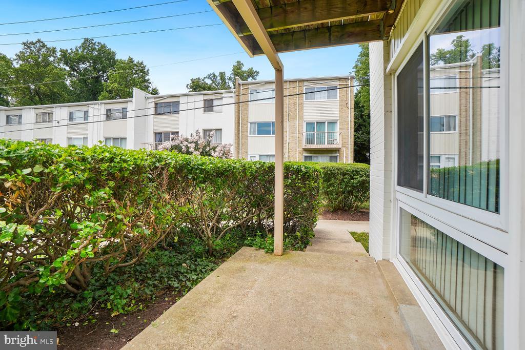 3111 University Blvd W in Kensington, MD - Building Photo