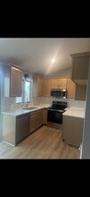 213 S Lark Ln in Wichita, KS - Building Photo - Building Photo
