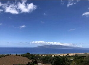 118 E Huapala Pl in Lahaina, HI - Foto de edificio - Building Photo