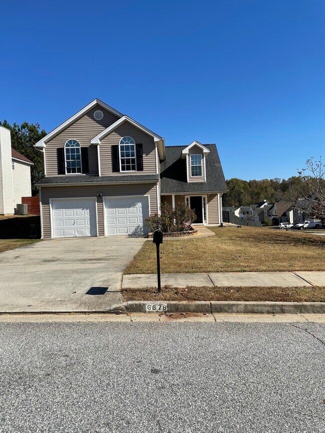 6678 Covey Ct Rentals in Riverdale, GA