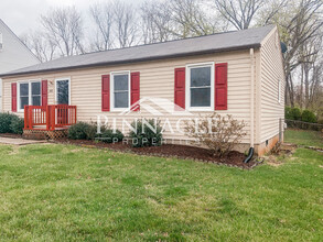 103 Tomahawk Dr in Lynchburg, VA - Building Photo - Building Photo