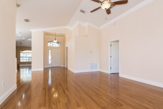 25442 7 Rivers Cir in Land O Lakes, FL - Building Photo - Building Photo