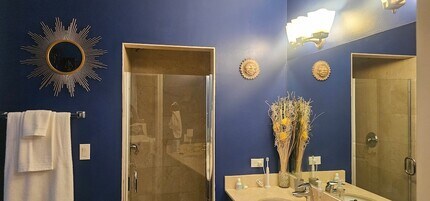 3323 S Prairie Ave, Unit 2S in Chicago, IL - Building Photo - Building Photo