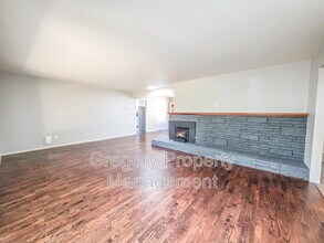 17931 Fremont Ave N in Shoreline, WA - Building Photo - Building Photo