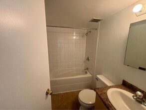 639-639 Constance Ave in Victoria, BC - Building Photo - Building Photo